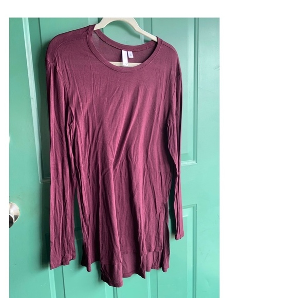 BP size small ladies cranberry color pullover so soft - Picture 1 of 3